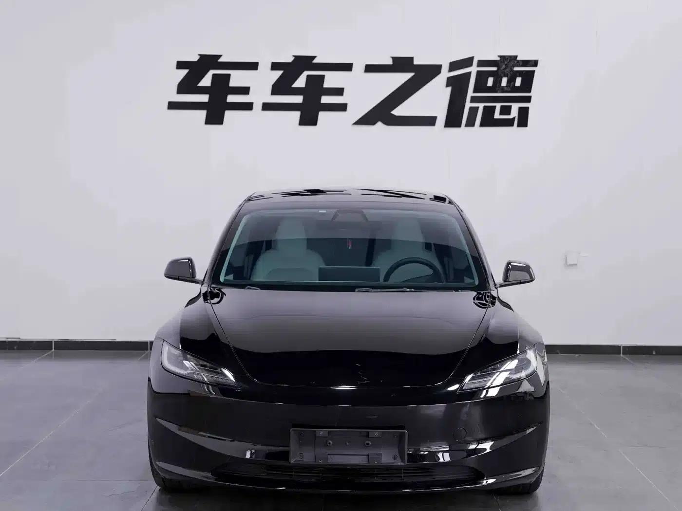 Model 3 2023 Rear-Wheel Drive — миниатюра 3