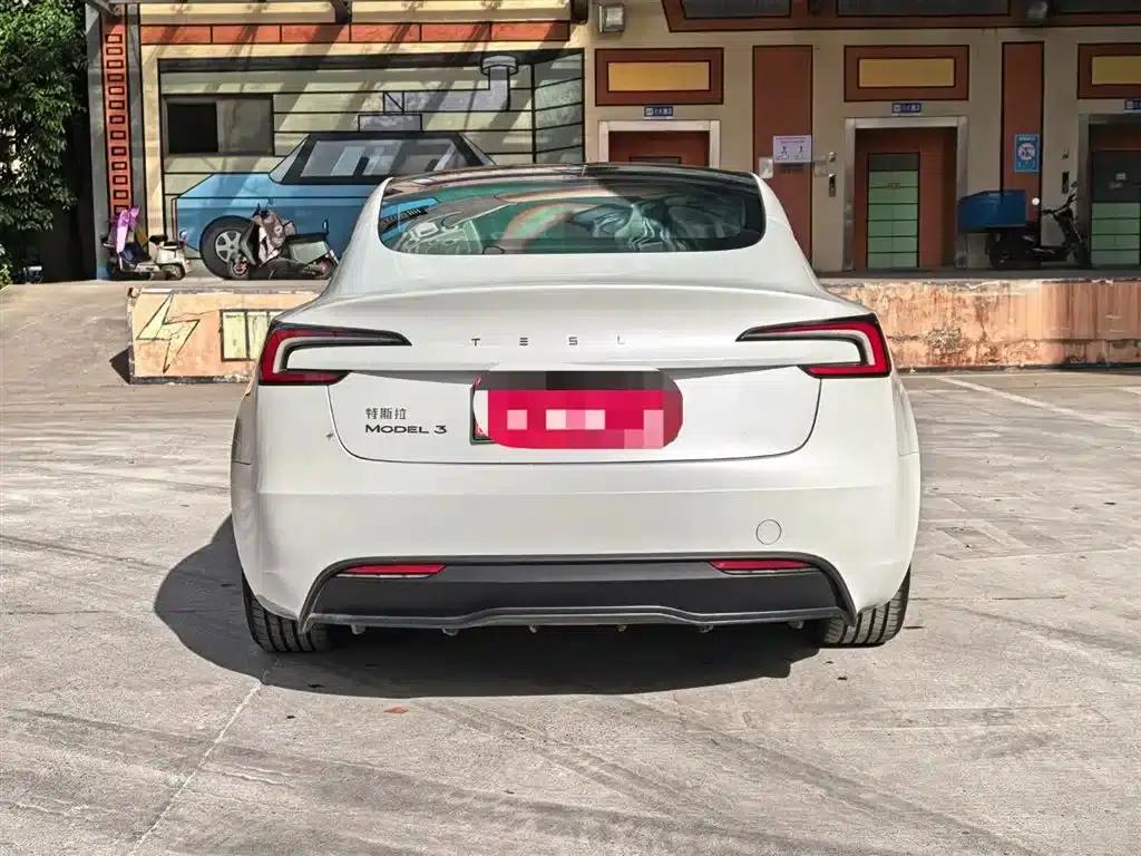 Model 3 2025 Rear-Wheel Drive — миниатюра 17