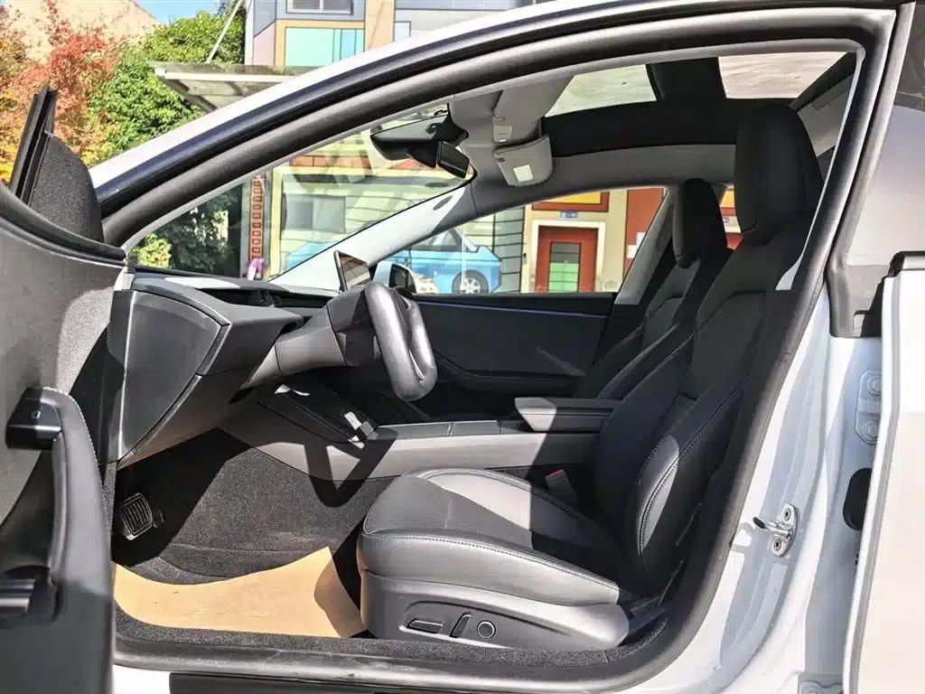 Model 3 2025 Rear-Wheel Drive — миниатюра 5