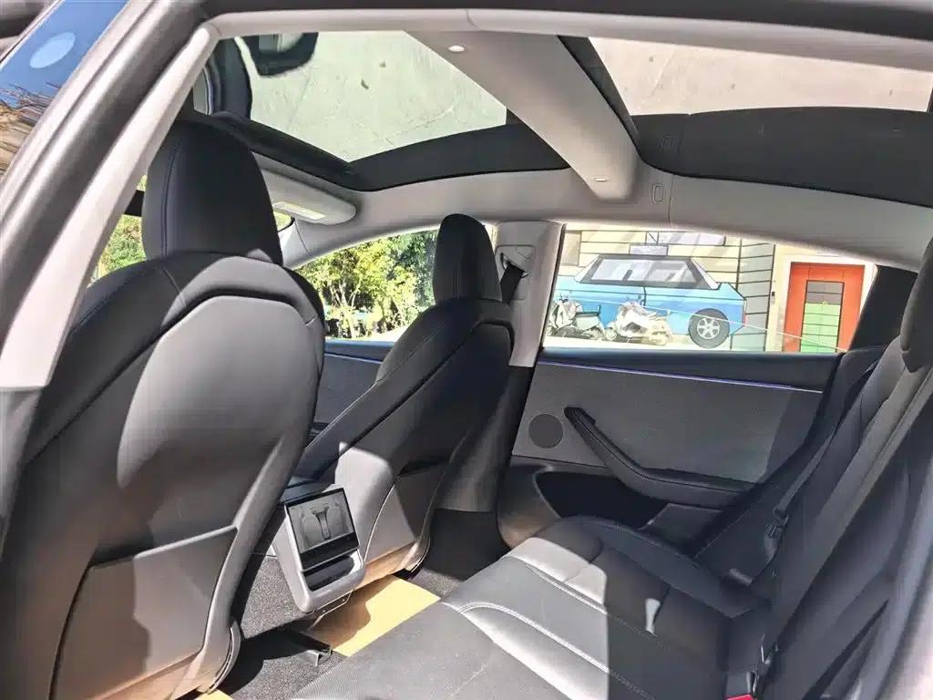 Model 3 2025 Rear-Wheel Drive — миниатюра 8