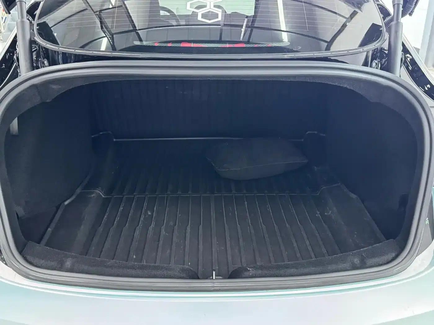 Model 3 2025 Long Range Rear-Wheel Drive — миниатюра 11