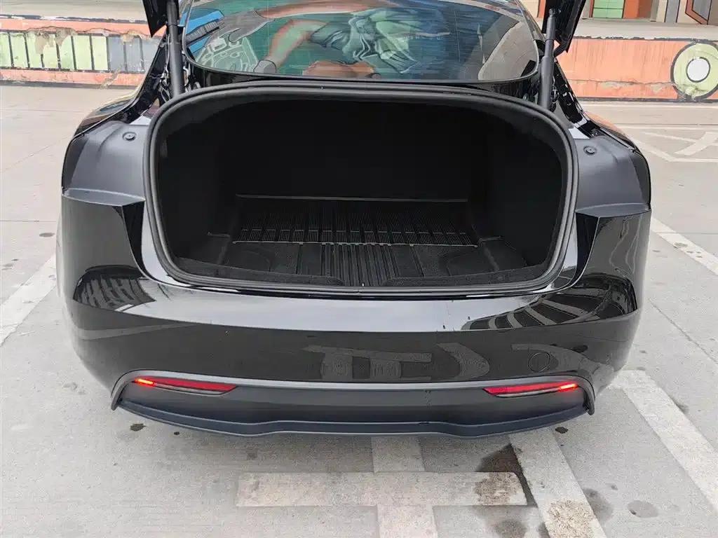 Model 3 2023 Rear-Wheel Drive — миниатюра 13