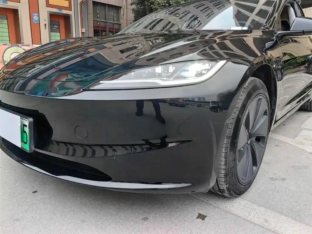 Model 3 2023 Rear-Wheel Drive — миниатюра 4
