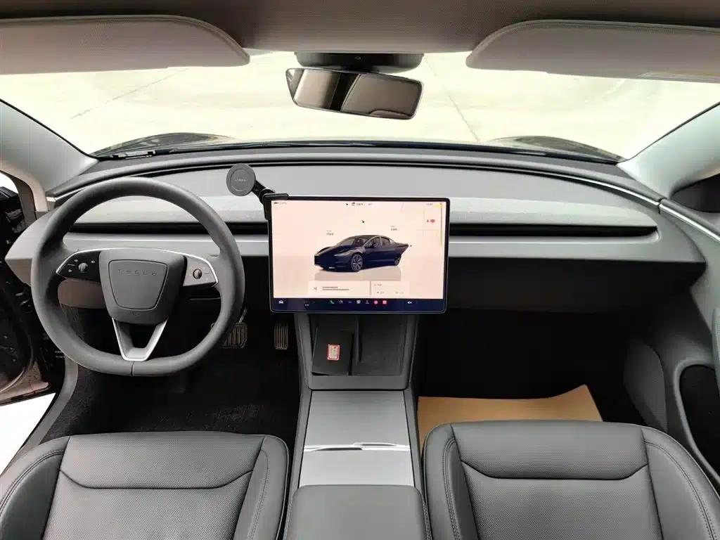 Model 3 2023 Rear-Wheel Drive — миниатюра 9