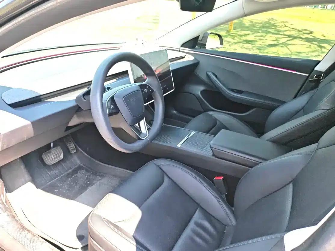 Model 3 2023 Rear-Wheel Drive — миниатюра 3