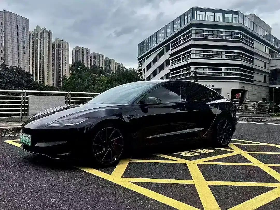 Model 3 2025 Facelift Performance All-Wheel Drive Version — миниатюра 3