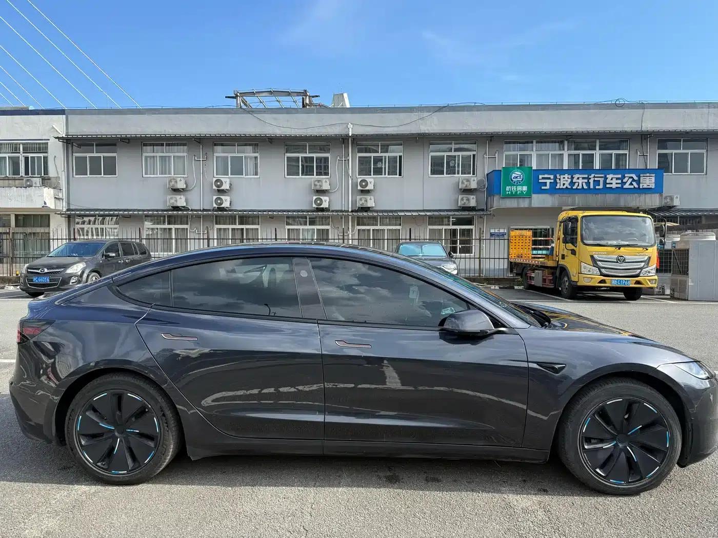 Model 3 2023 Rear-Wheel Drive — миниатюра 7