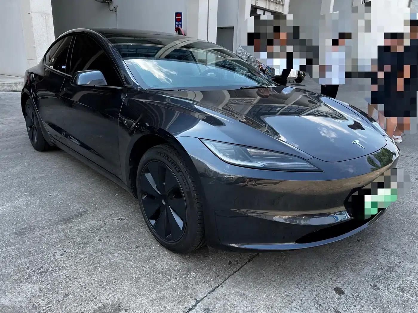 Model 3 2023 Rear-Wheel Drive — миниатюра 3