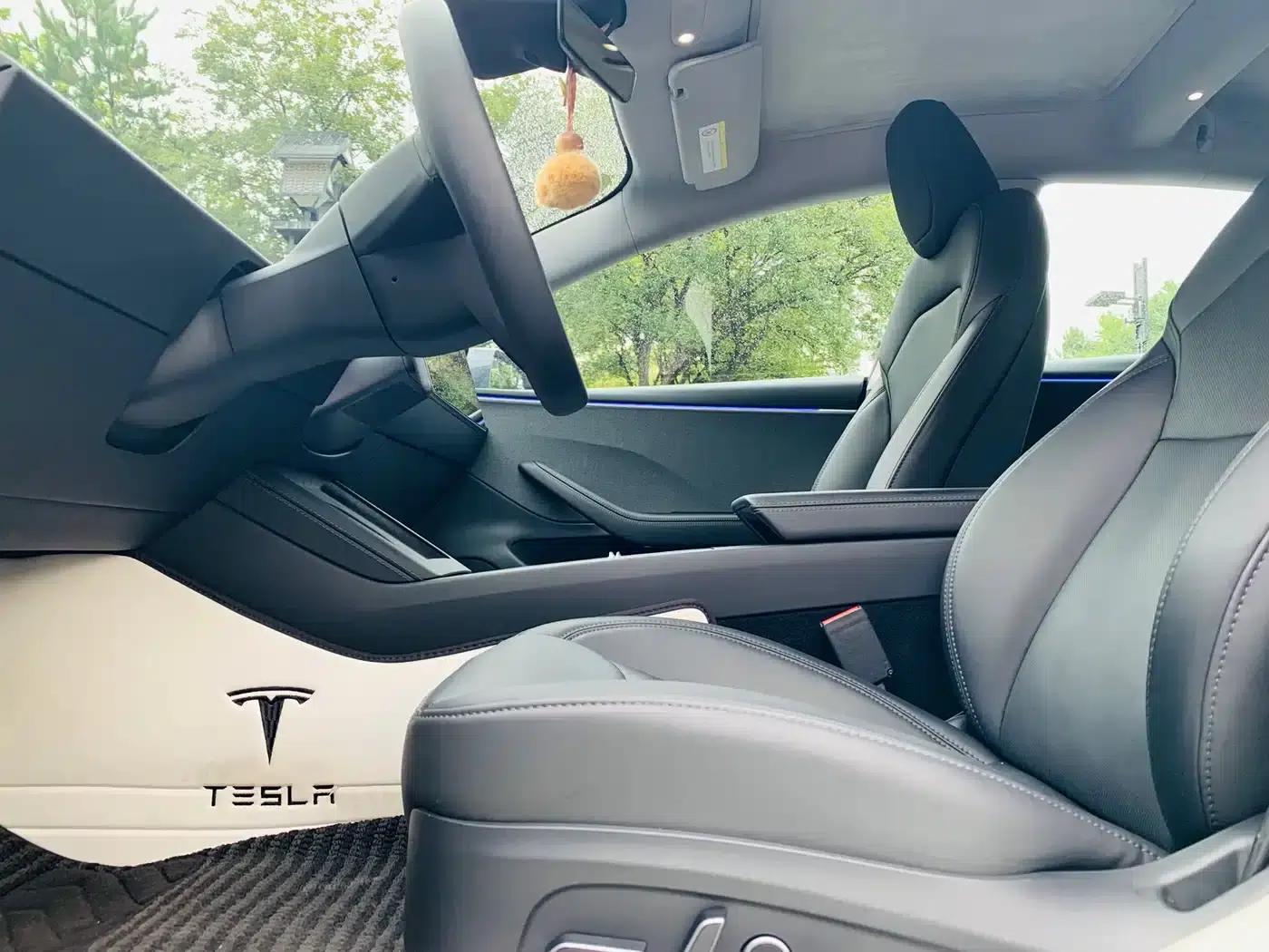 Model 3 2023 Rear-Wheel Drive — миниатюра 12
