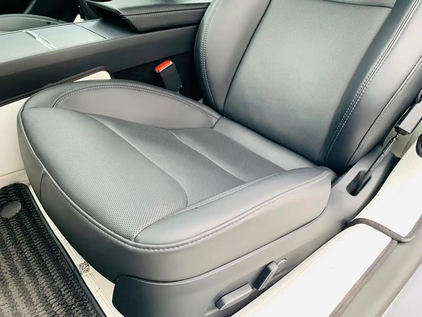 Model 3 2023 Rear-Wheel Drive — миниатюра 18