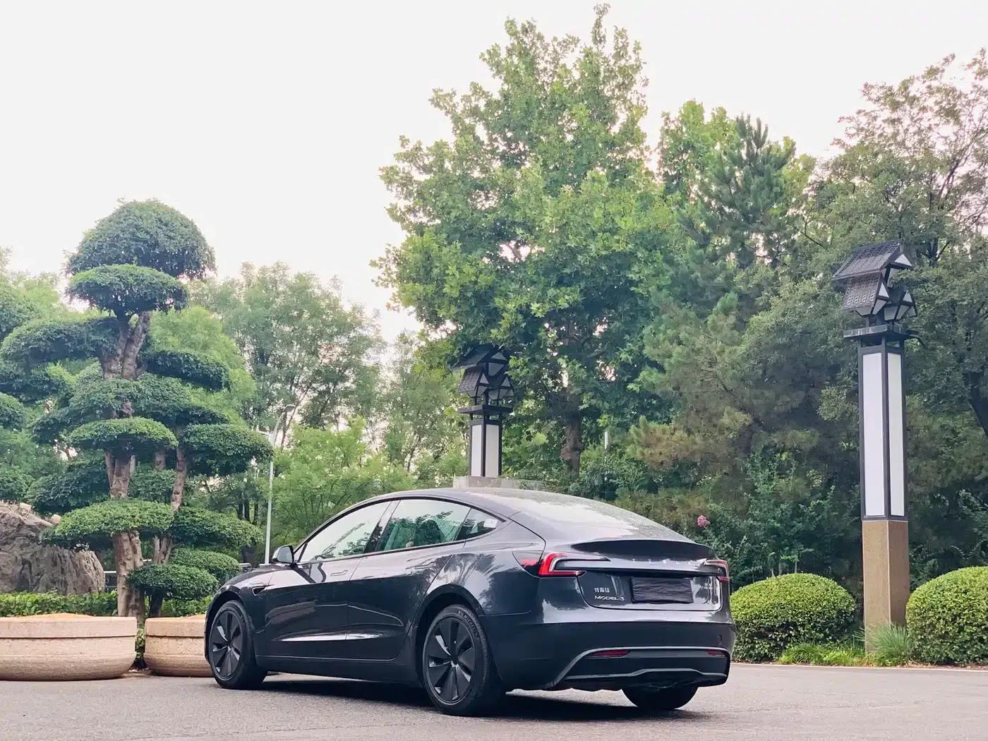 Model 3 2023 Rear-Wheel Drive — миниатюра 19