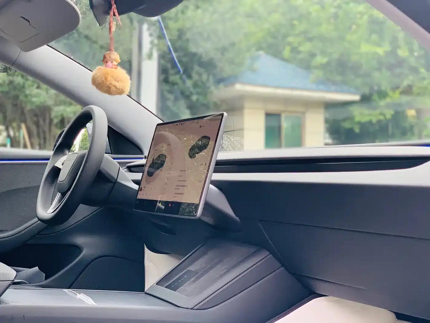 Model 3 2023 Rear-Wheel Drive — миниатюра 10