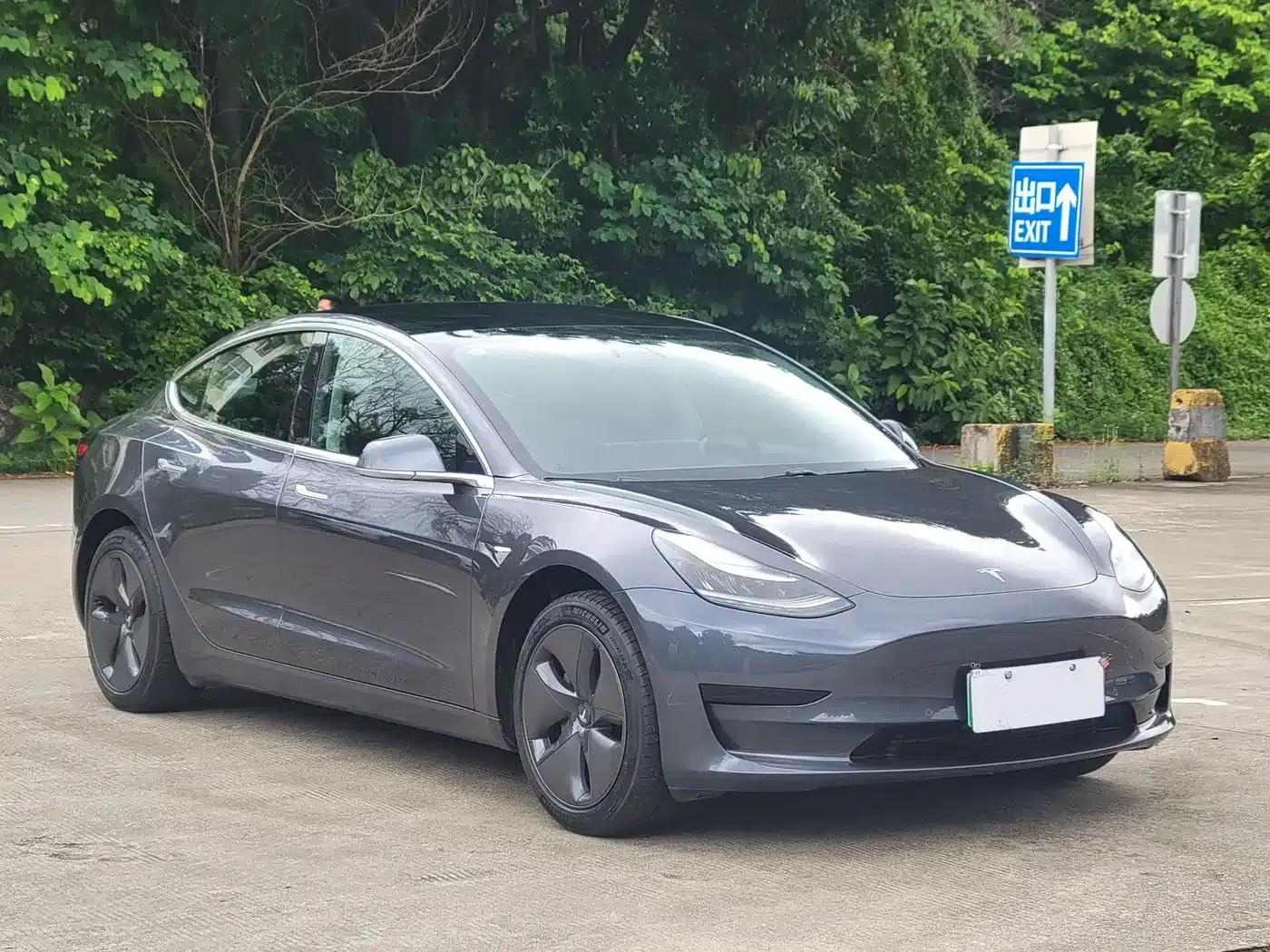 Model 3 2019 Standard Range Rear-Wheel Drive Upgrade — миниатюра 3