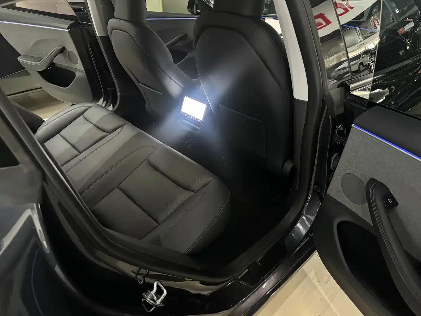 Model 3 2023 Rear-Wheel Drive — миниатюра 11