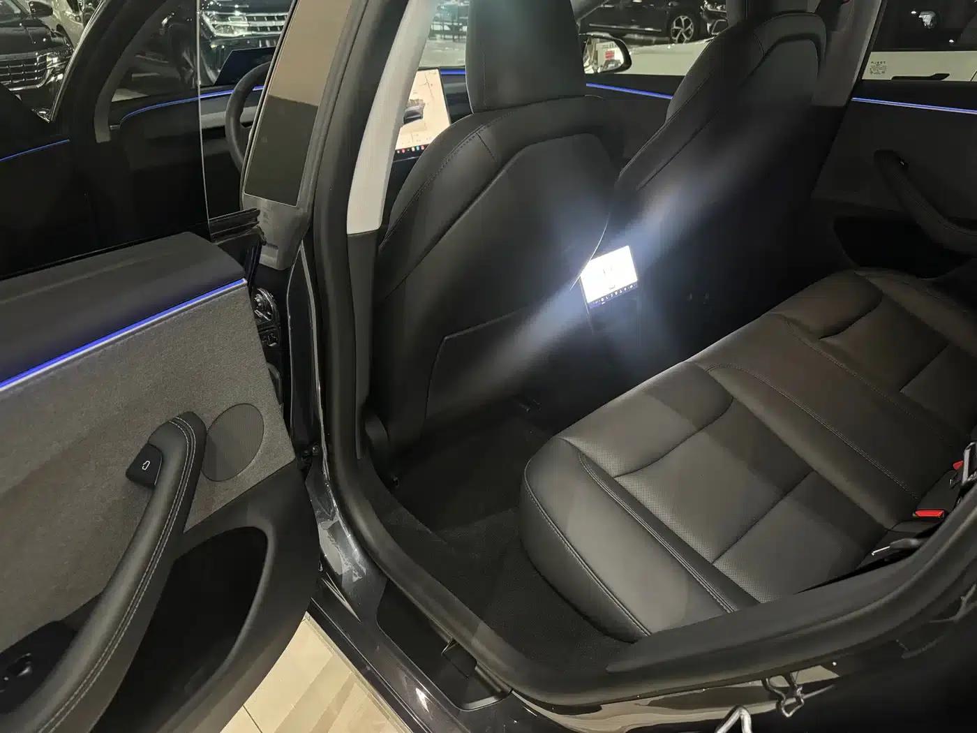 Model 3 2023 Rear-Wheel Drive — миниатюра 12