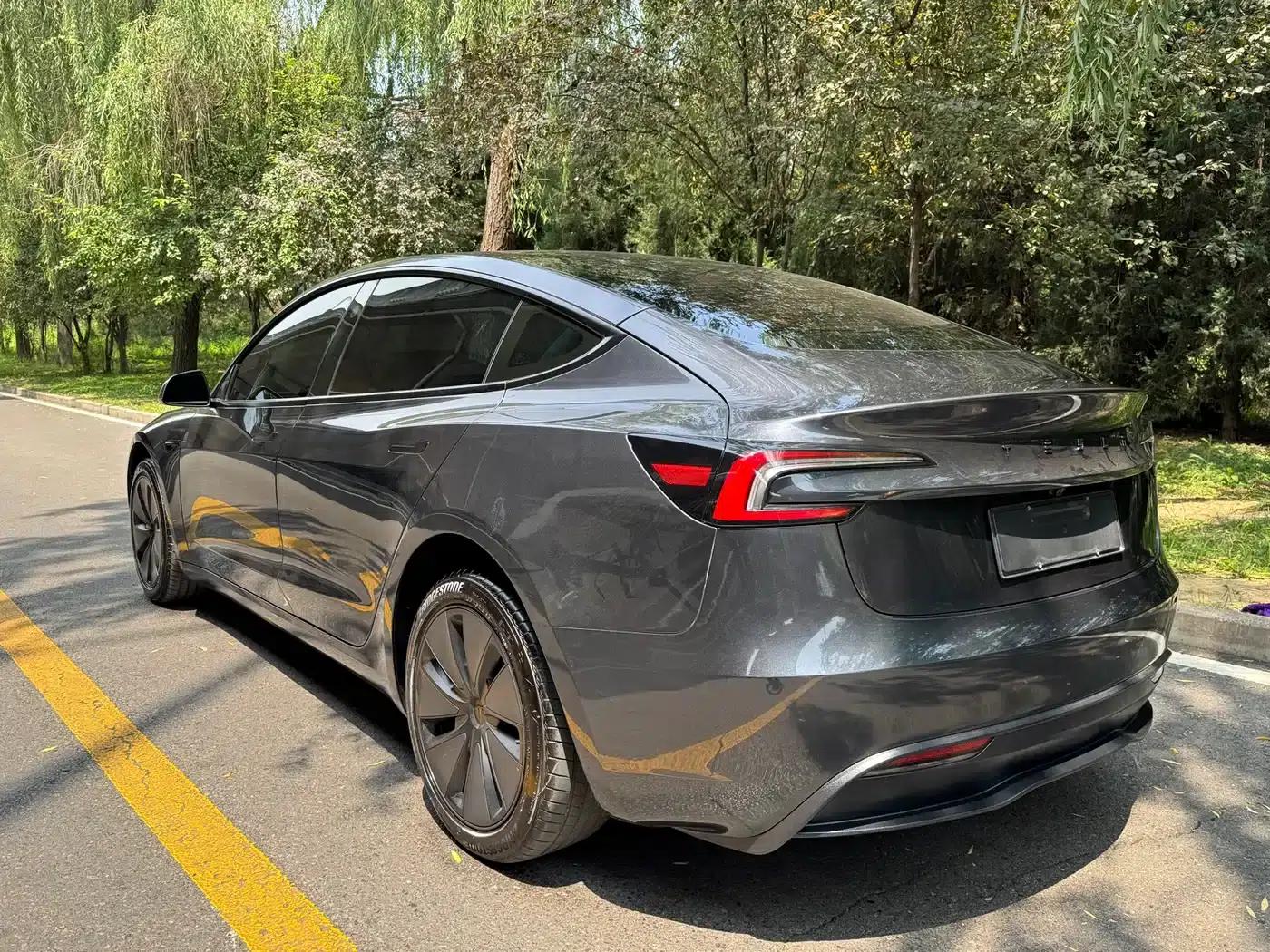Model 3 2023 Rear-Wheel Drive — миниатюра 15