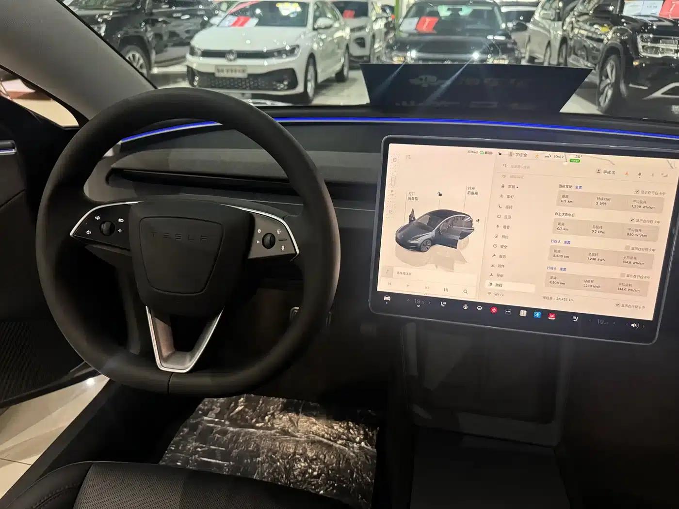 Model 3 2023 Rear-Wheel Drive — миниатюра 7
