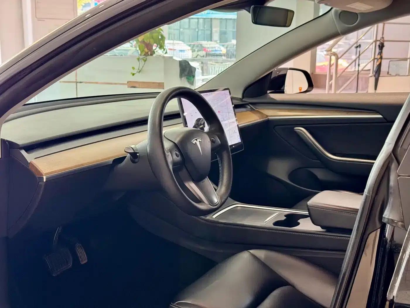 Model 3 2021 Standard Range Rear-Wheel Drive Upgrade — миниатюра 4