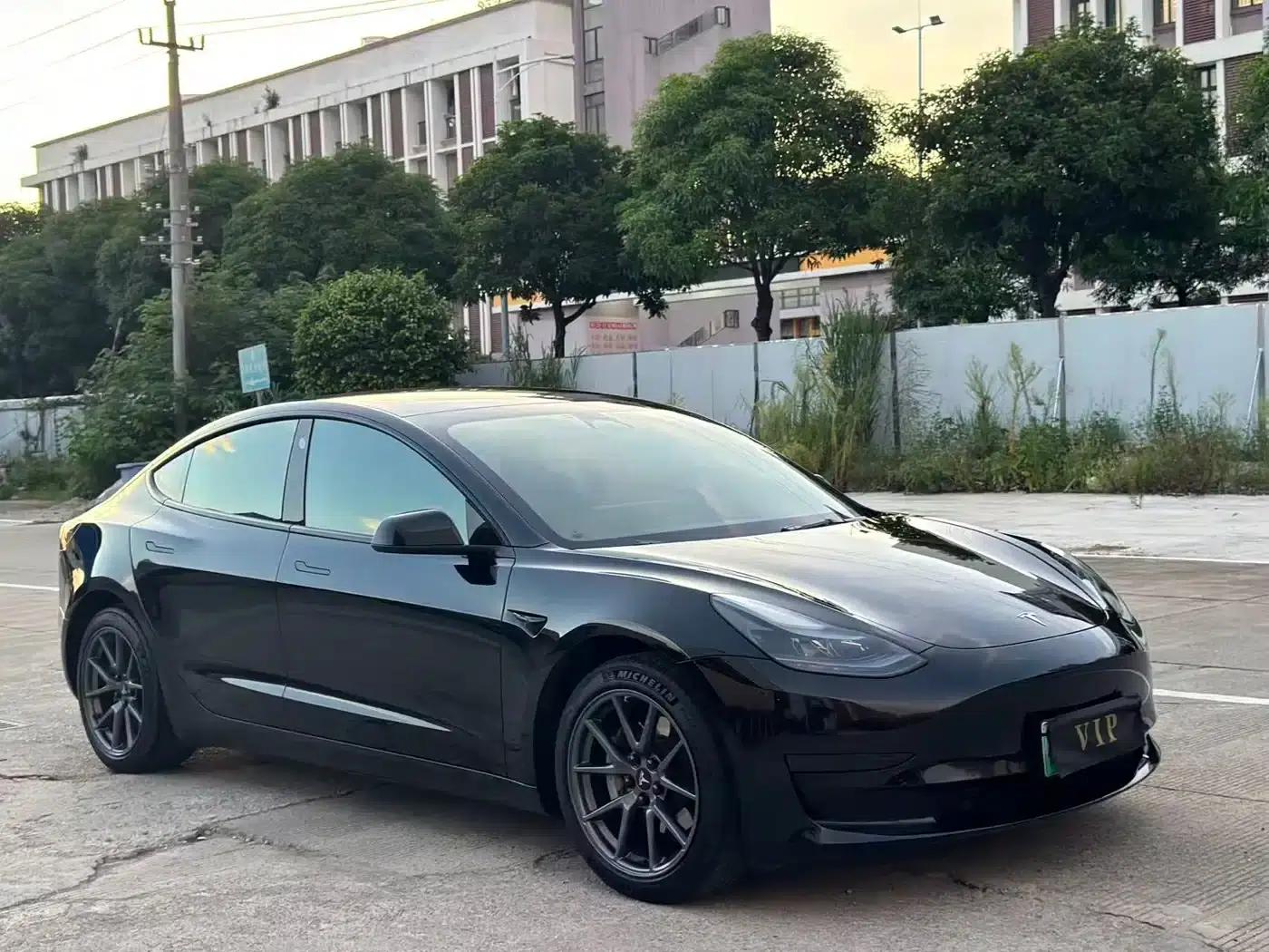 Model 3 2023 Rear-Wheel Drive — миниатюра 3