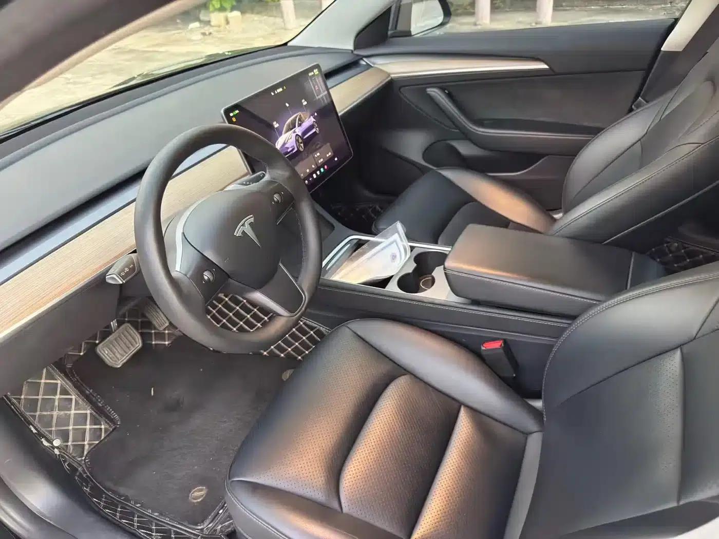 Model 3 2023 Rear-Wheel Drive — миниатюра 4