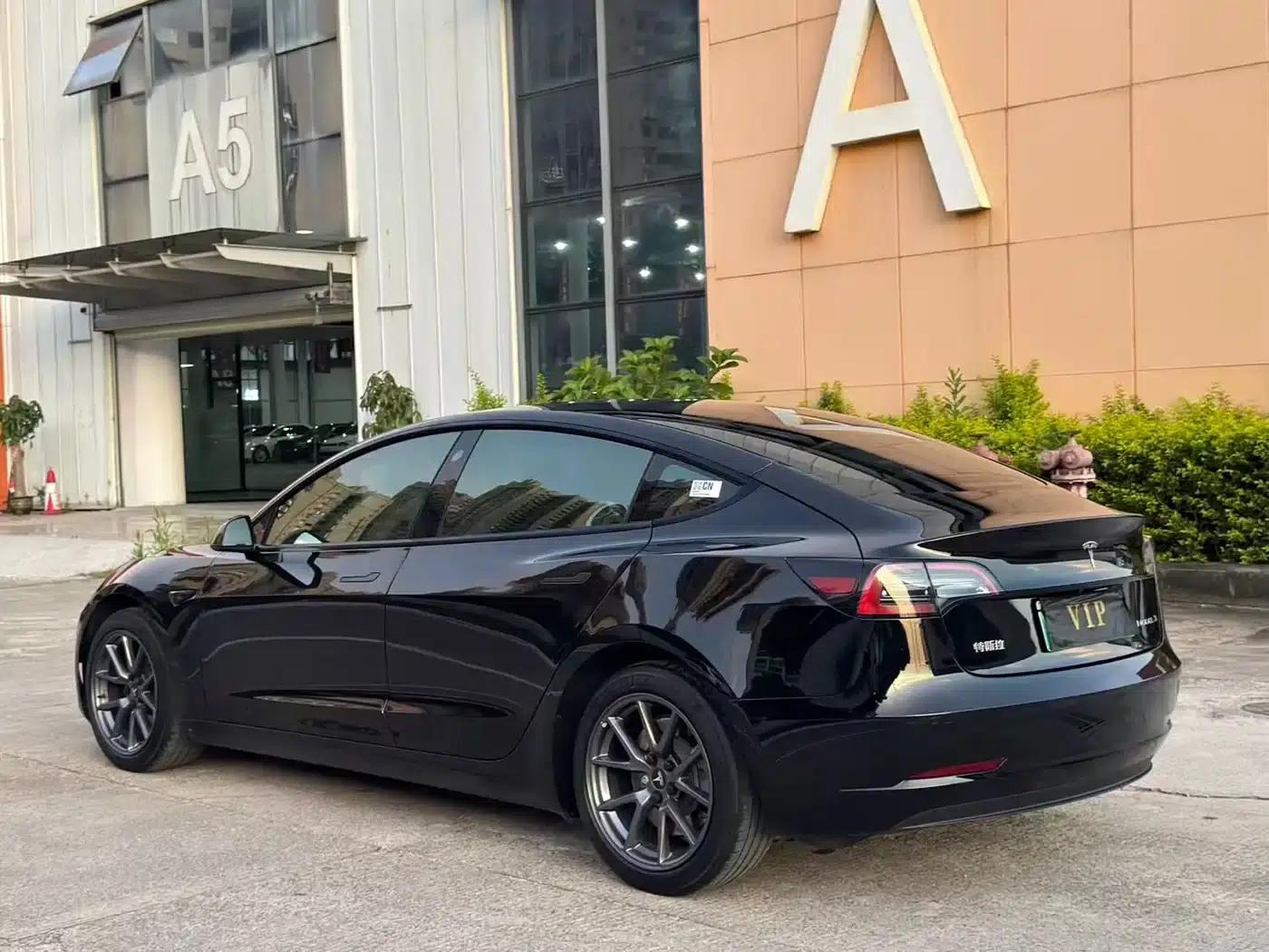 Model 3 2023 Rear-Wheel Drive — миниатюра 8