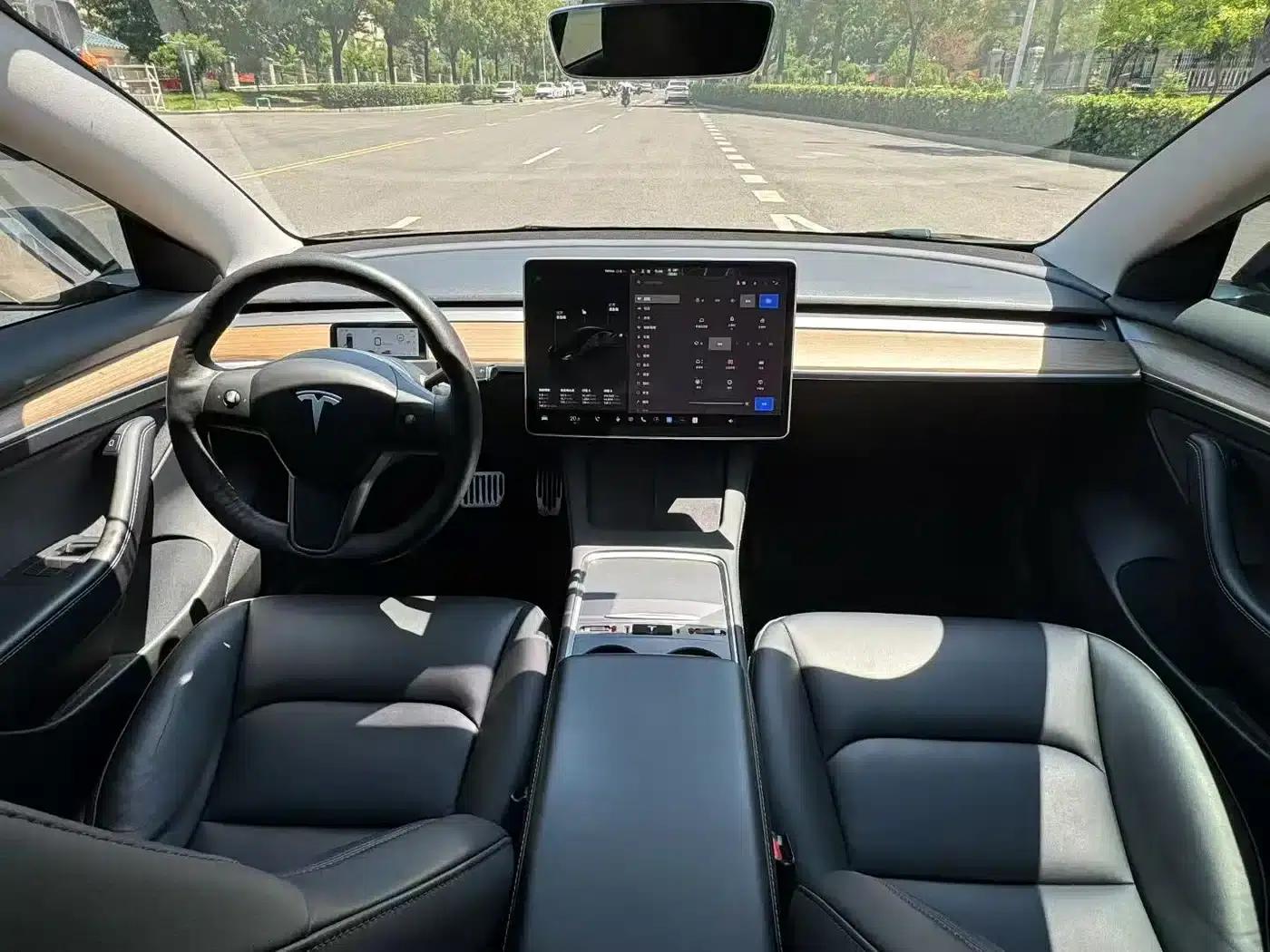 Model 3 2022 Rear-Wheel Drive — миниатюра 8