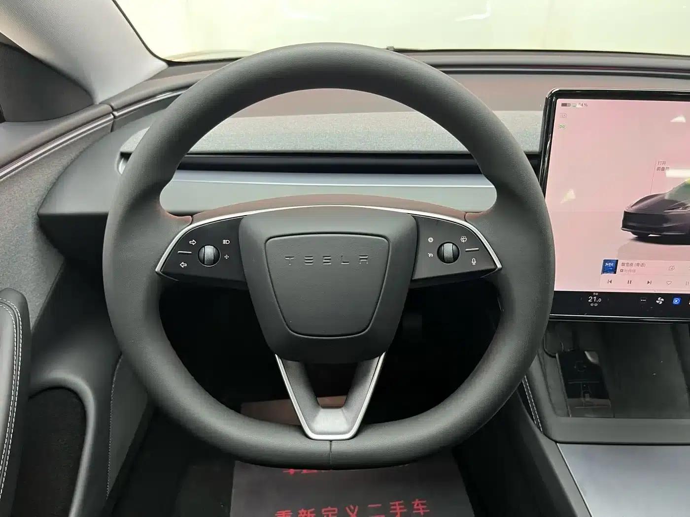 Model 3 2025 Rear-Wheel Drive — миниатюра 14