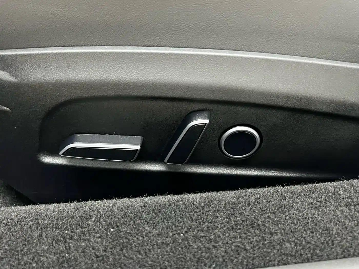 Model 3 2025 Rear-Wheel Drive — миниатюра 19