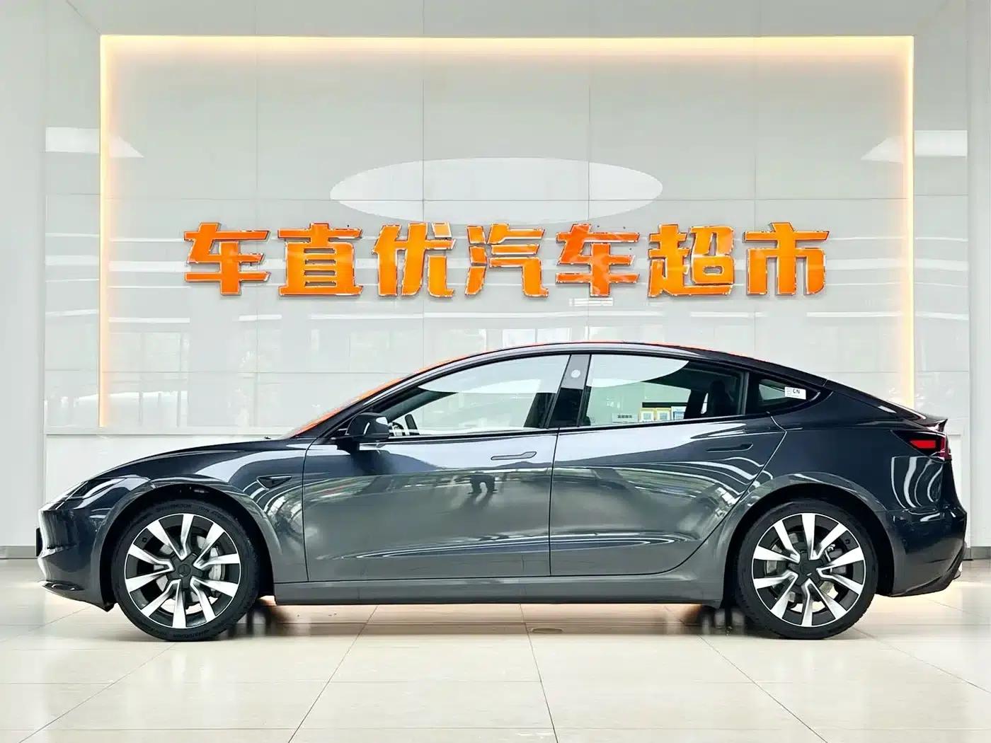 Model 3 2025 Rear-Wheel Drive — миниатюра 3