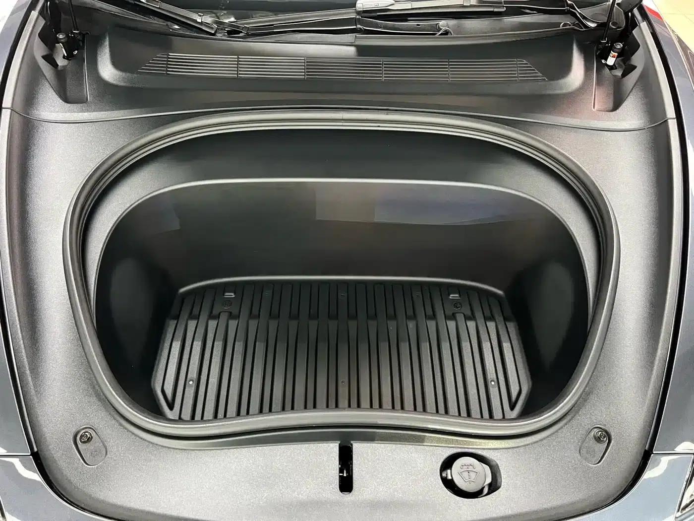 Model 3 2025 Rear-Wheel Drive — миниатюра 23