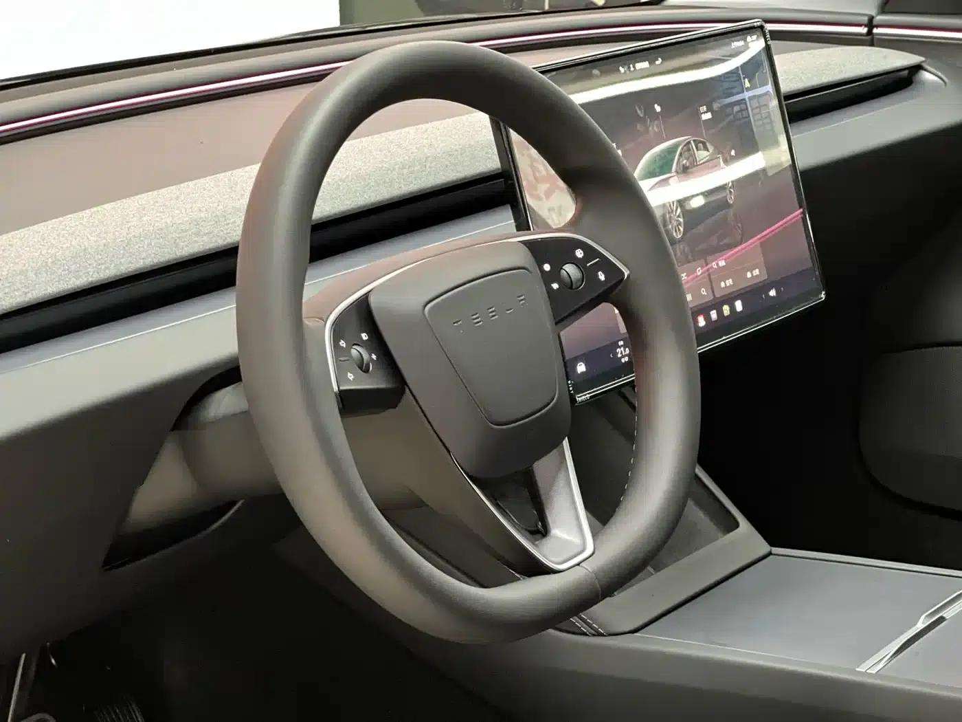 Model 3 2025 Rear-Wheel Drive — миниатюра 7