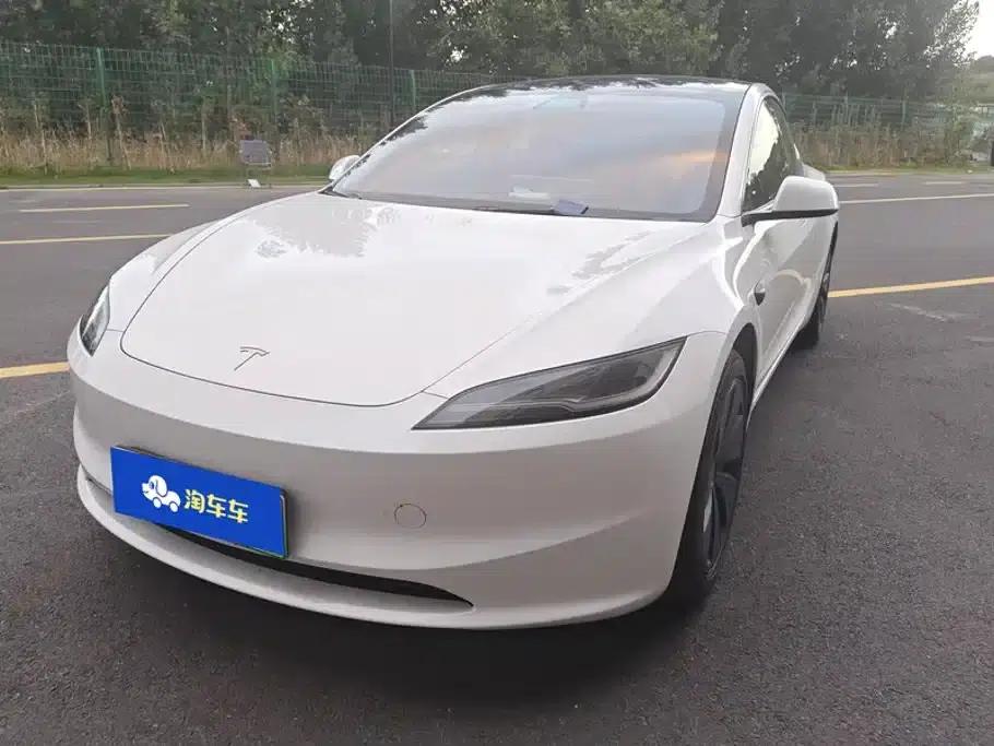Model 3 2025 Rear-Wheel Drive — миниатюра 1