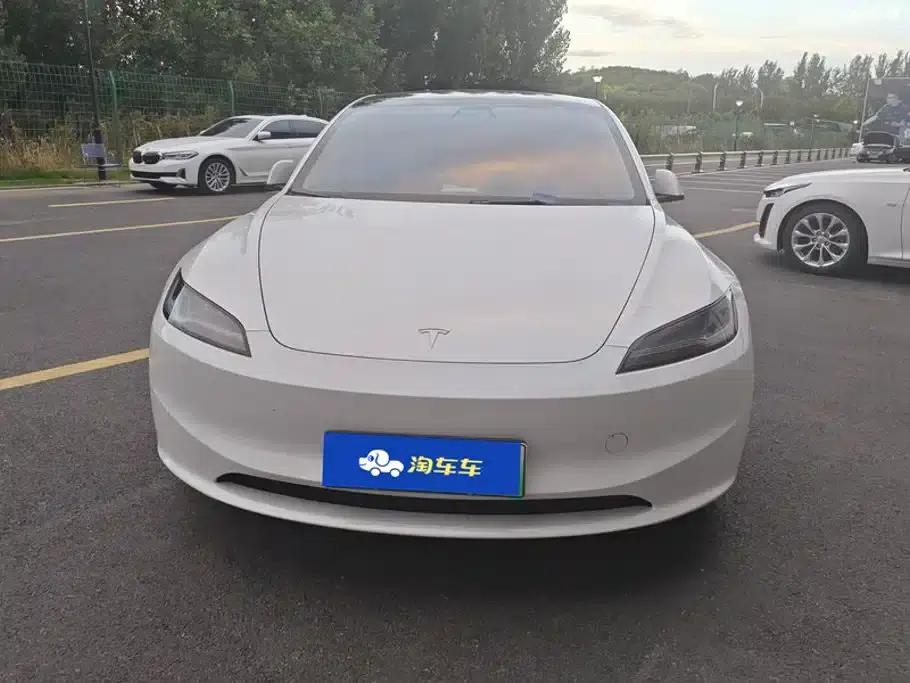 Model 3 2025 Rear-Wheel Drive — миниатюра 2