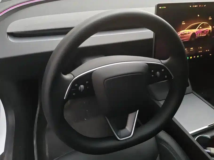 Model 3 2025 Rear-Wheel Drive — миниатюра 15
