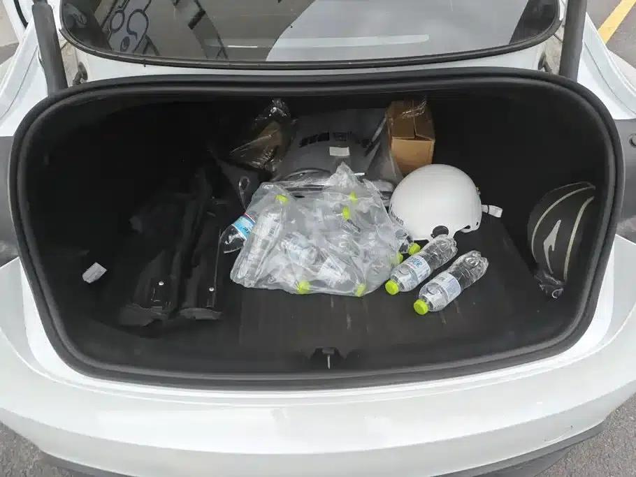 Model 3 2025 Rear-Wheel Drive — миниатюра 4