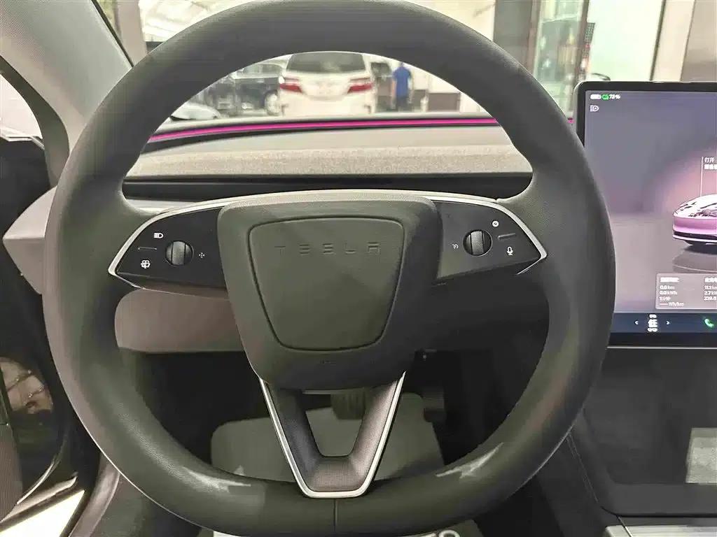 Model 3 2025 Facelift Rear-Wheel Drive Version — миниатюра 5