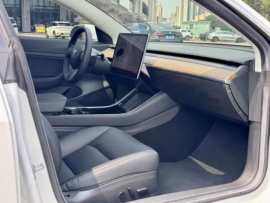 Model 3 2020 Facelift Standard Range Rear-Wheel Drive Upgrade — миниатюра 18