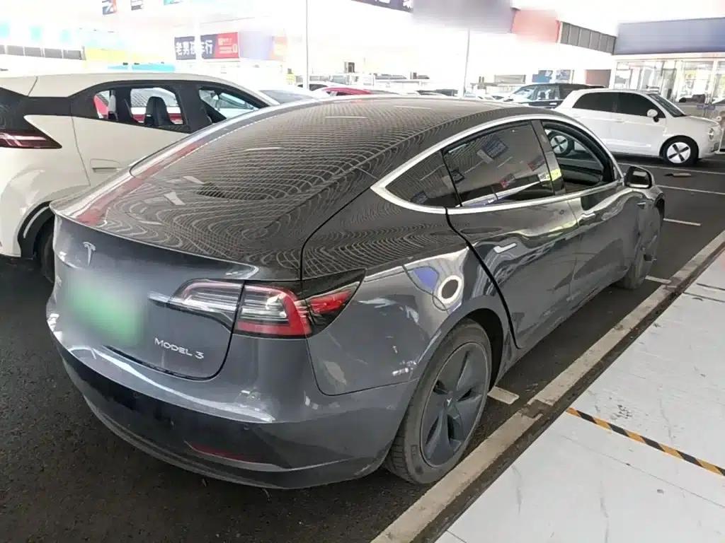 Model 3 2019 Standard Range Rear-Wheel Drive Upgrade — миниатюра 7