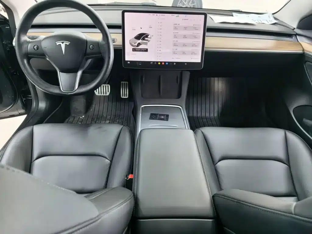 Model 3 2021 Performance All-Wheel Drive — миниатюра 10
