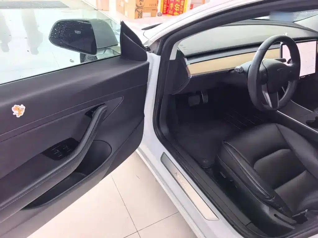 Model 3 2020 Standard Range Rear-Wheel Drive Upgrade — миниатюра 16