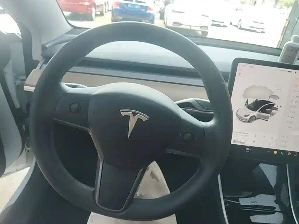 Model 3 2019 Standard Range Rear-Wheel Drive Upgrade — миниатюра 11
