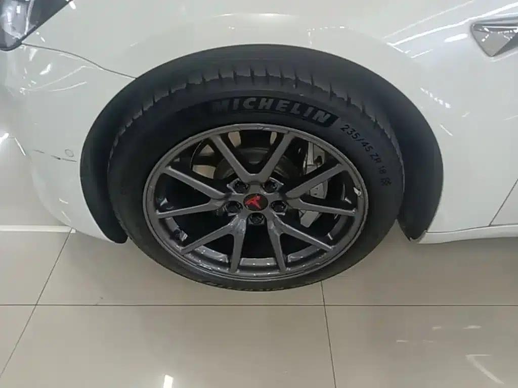 Model 3 2020 Facelift Long Range Rear-Wheel Drive — миниатюра 23