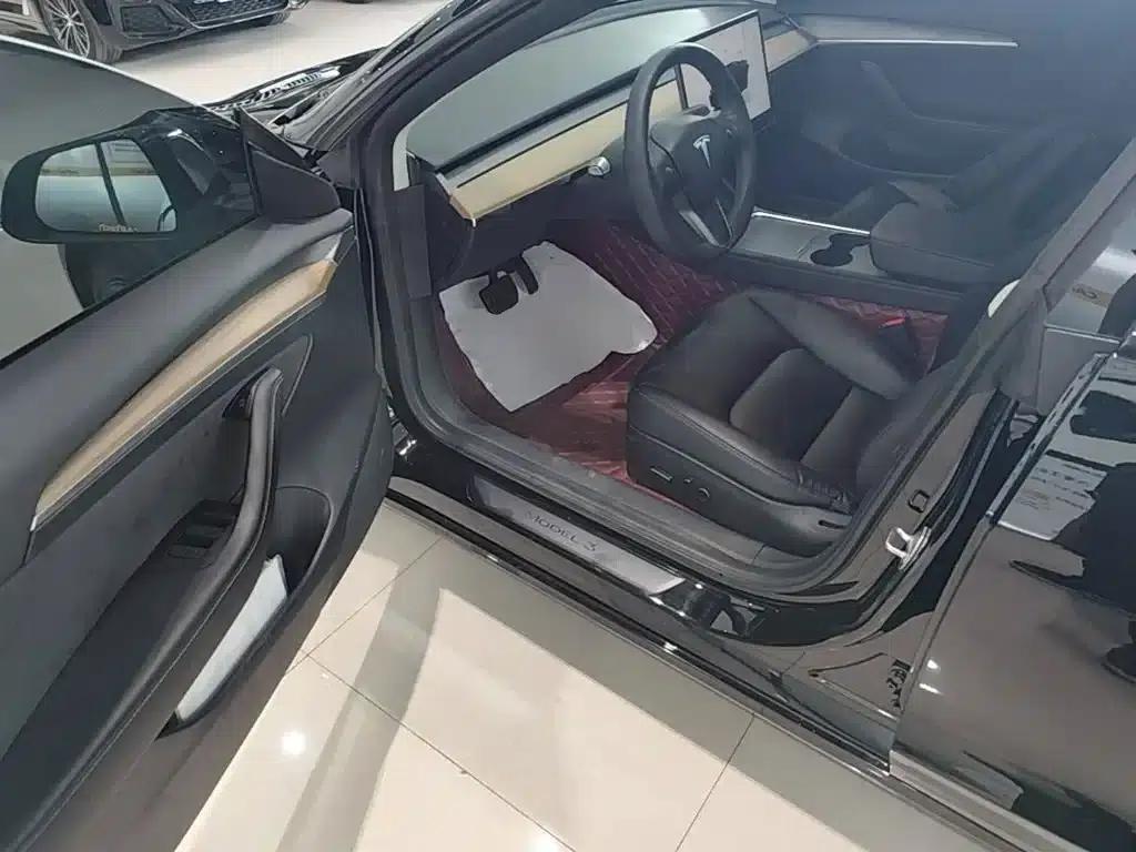 Model 3 2022 Rear-Wheel Drive — миниатюра 16