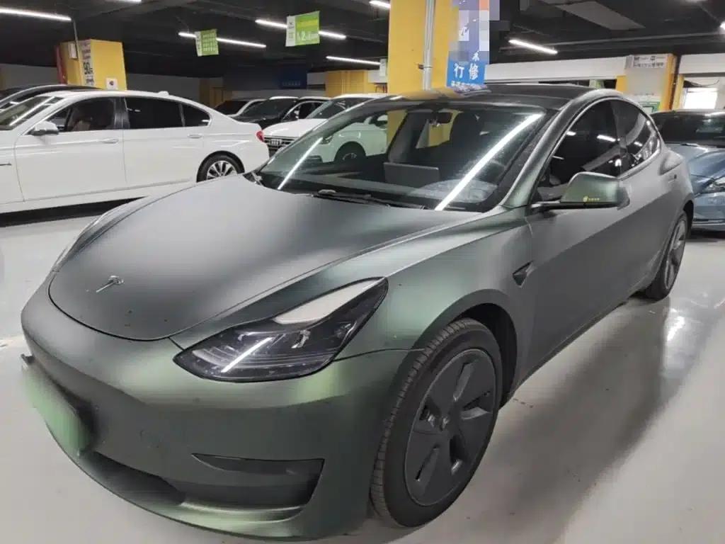 Model 3 2022 Rear-Wheel Drive — миниатюра 1