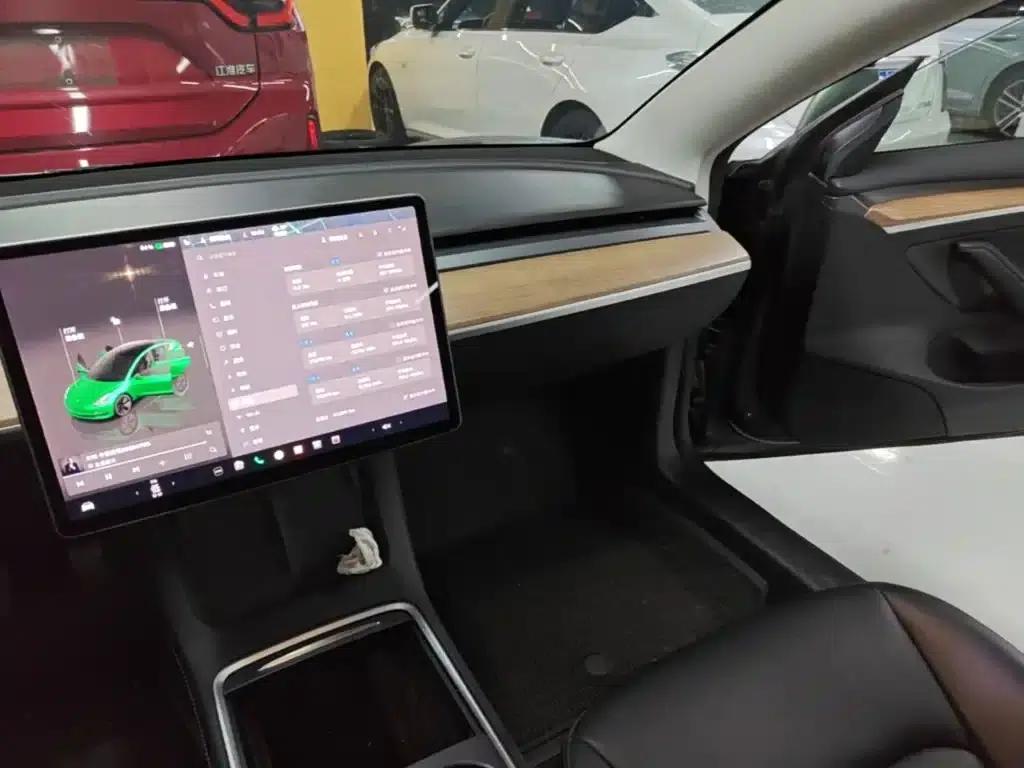 Model 3 2022 Rear-Wheel Drive — миниатюра 13