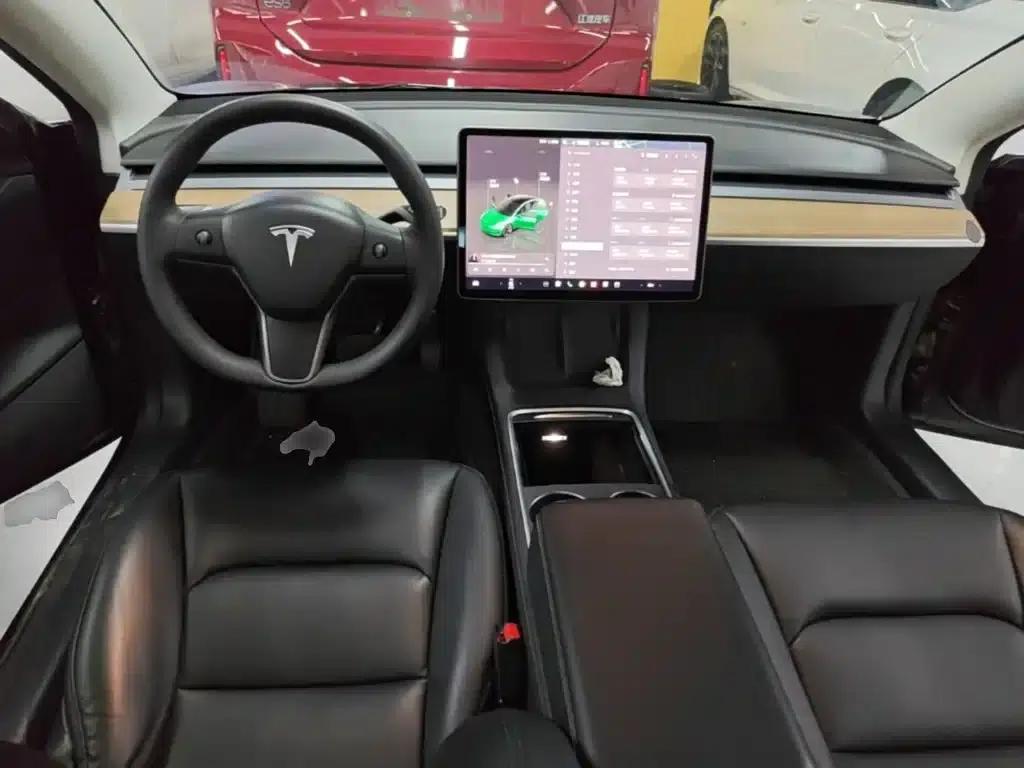 Model 3 2022 Rear-Wheel Drive — миниатюра 10