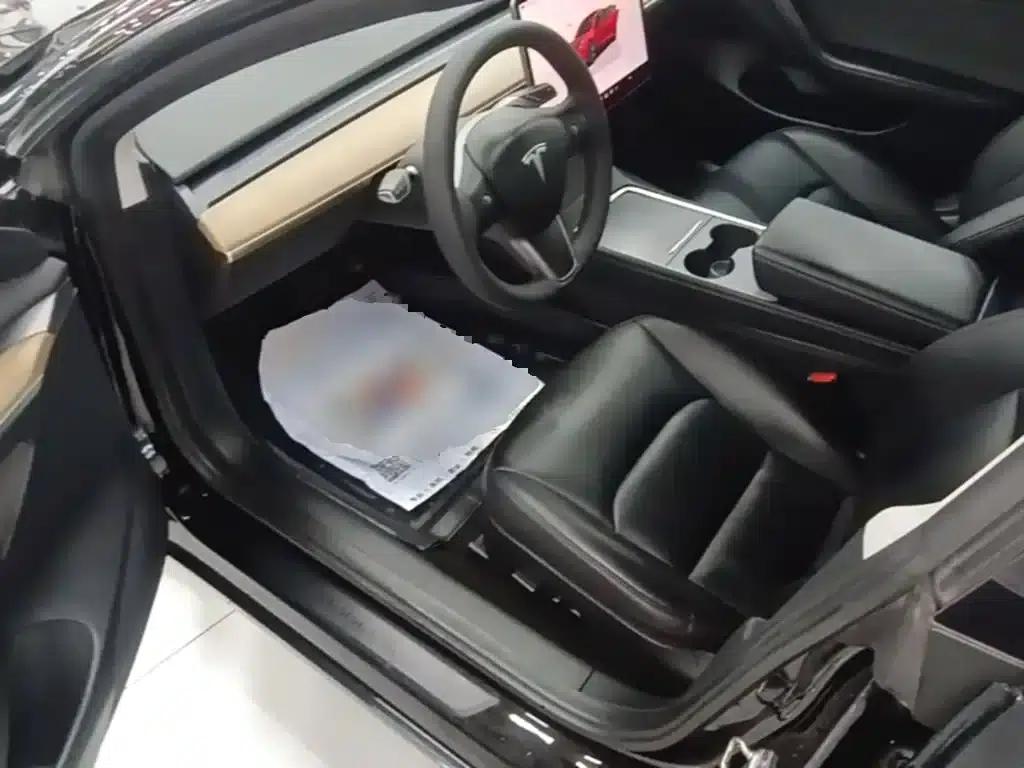 Model 3 2022 Rear-Wheel Drive — миниатюра 16