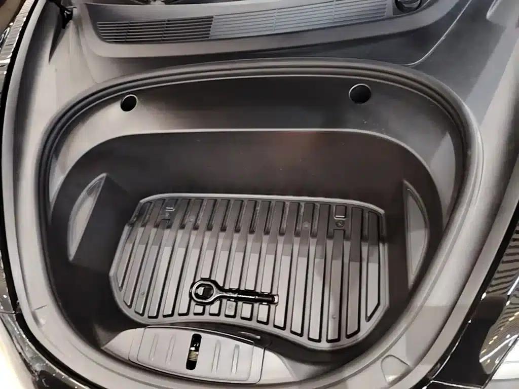 Model 3 2021 Standard Range Rear-Wheel Drive Upgrade — миниатюра 20
