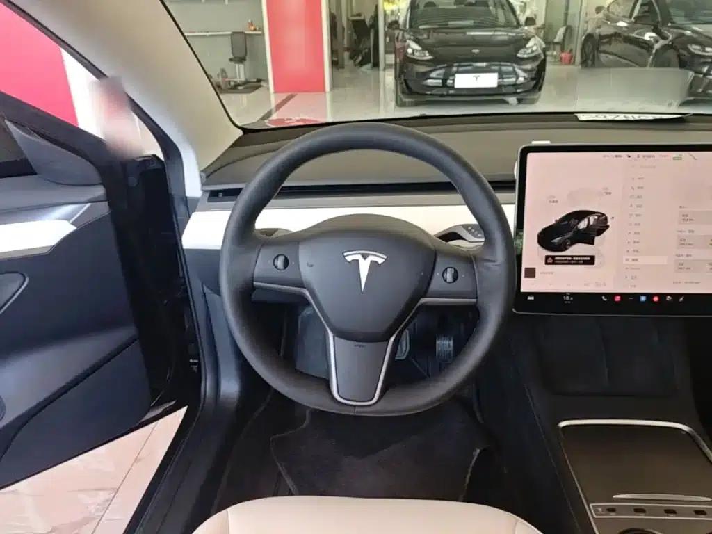 Model 3 2022 Rear-Wheel Drive — миниатюра 11
