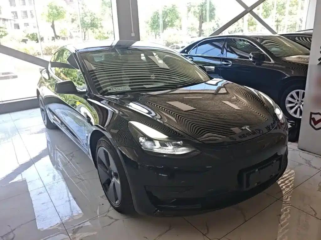Model 3 2022 Rear-Wheel Drive — миниатюра 4